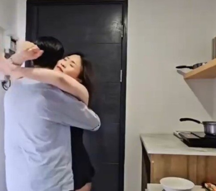 Viral Istri Gemoy Sendiri Di Apartemen Ajak Mantan Pacar Buat Kasih Jatah Wiwik Lumer Dalam Apem